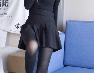 BoBoSocks袜啵啵 – 小沫白丝大腿袜的神奇魔法：原图解锁的‘腿’力全开，准备好膜拜！