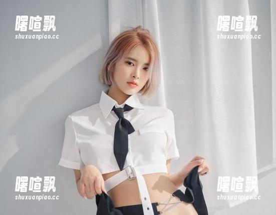 当Hyoyeon(김효연)遇上KoreanRealgraphic：这壁纸比你爱情故事还动人