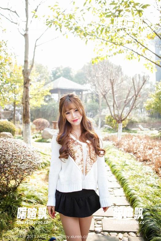 IMiss爱蜜社 - 今天的美图：LindaLinda与她的裤里丝在诉说什么秘密？