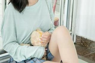 MSLASS梦丝女神 – 媛媛商场试衣间大曝光：在线解密那些美图的触感