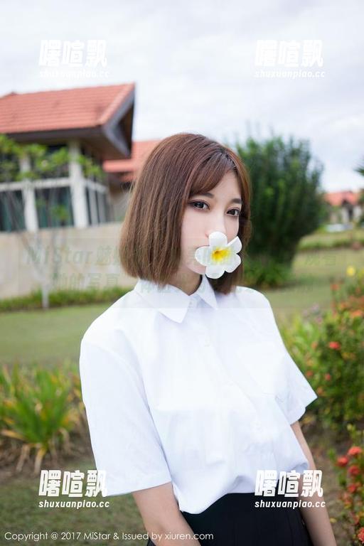 MiStar魅妍社 - 油亮的孙梦瑶V：观看她的写真，体验光与影的亲密接触
