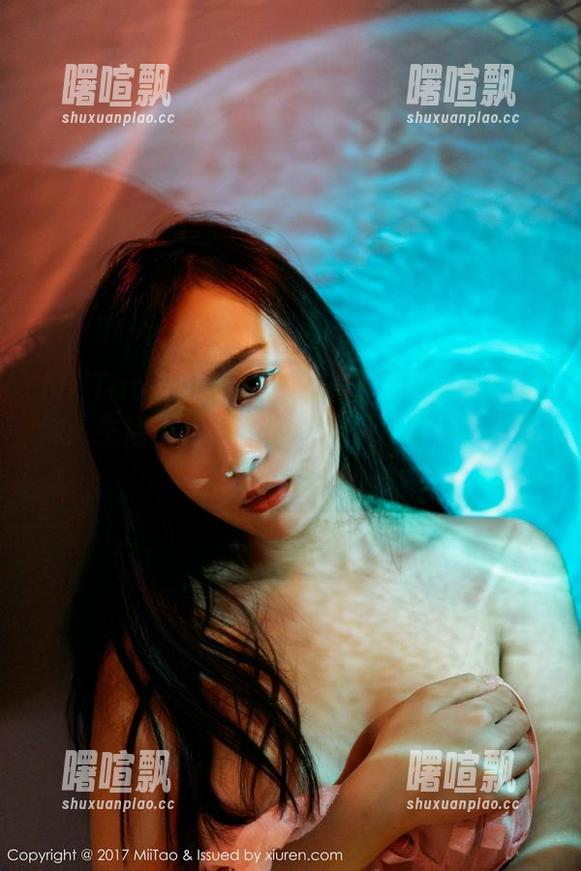 MiiTao蜜桃社 - 精选陆萱萱Cecilia学妹：生活不止眼前的苟且，还有她的自拍杀手锏！