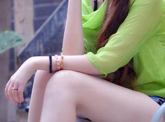 PANS – 白裙下的维尼，写真合集里的小秘密与幻想
