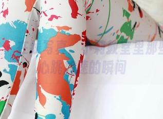 ROSI – 在线写真：小莉教室里那些让人心跳加速的瞬间