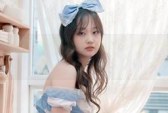 “Sia(시아)双人”原图，图片里的微妙神情，真是让人心跳加速。