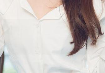 UGirls尤果网 – 高清写真里的夏倪可ella，温柔气息扑面而来，宛如梦境。