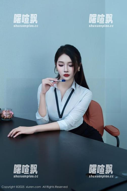 Xiuren秀人网 - 夏诗雯Sally的JK风格太撩了！原图点开有惊喜，图包能让你乐翻天哈哈哈！
