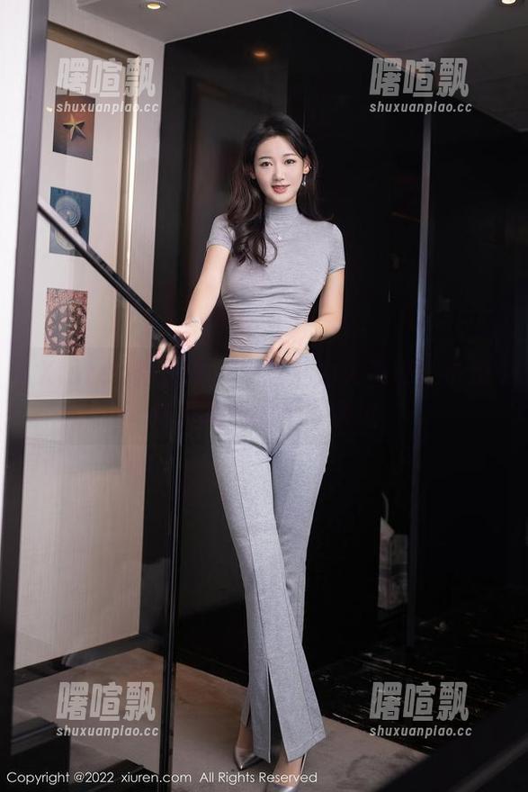 Xiuren秀人网 - 黑丝魅力大揭秘！小逗逗私拍资源不可错过