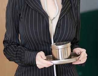 Xiuren秀人网 – 想知道糯美子Mini如何把校服穿出精致感？让这些写真壁纸告诉你！