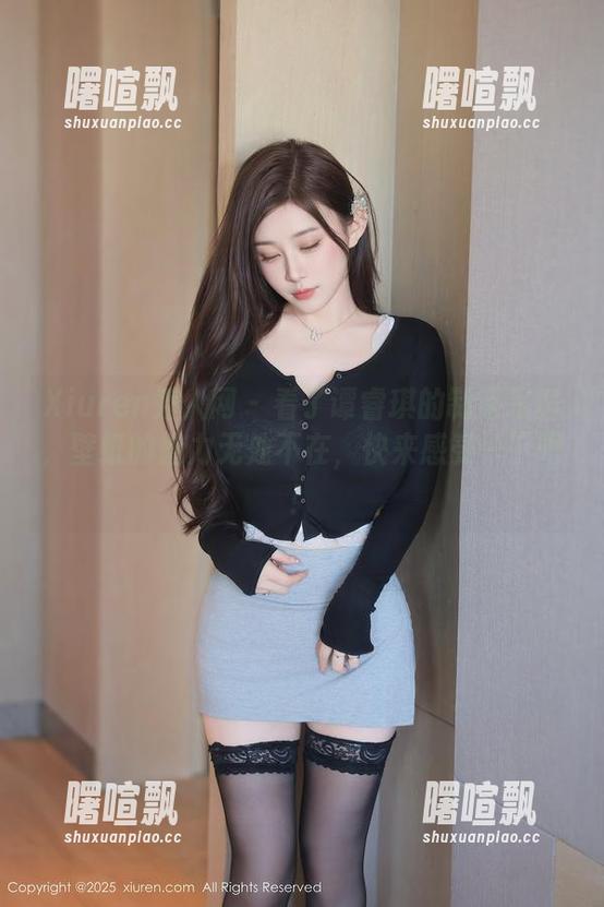Xiuren秀人网 - 看了谭睿琪的制服写真，壁纸的魅力无处不在，快来感受一下吧！