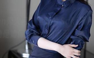 Xiuren秀人网 – 金妍兮Saki裸足美图，看看她是如何颠覆你的审美，马上下载！