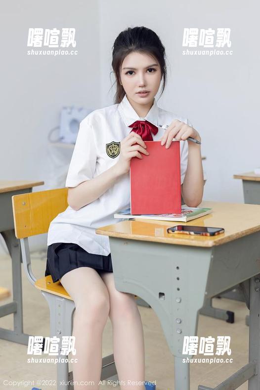 Xiuren秀人网 - 闫璐璐的校园：一套逗趣合集，轻松打破枯燥！