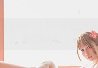 “浴缸里的Yoko宅夏：让无圣光与写真一起沉沉入梦”。