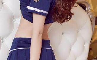 YouWu尤物馆 – Kely香香的创意旅拍HD：写真里有故事也有玫瑰香气