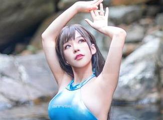 七七娜娜子cos金莲——意外发现的光影魔法！