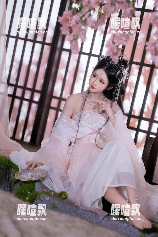 三度_69：白雪姬的写真艺术，原图让人忍不住多看一眼！