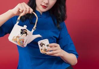 丽柜 – 心心的美足写真来袭：免费获取，包你心情大好