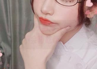 分享你十七鸽的双马尾套图，反正看了也不会再吃饭了！