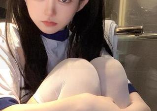 嘘！倦倦喵的甘雨魅魔原图福利，惊喜正在酝酿中
