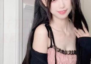 微密圈 – 十万口草莓粥粥又来了，带着她的比基尼写真资源！你心动了吗？