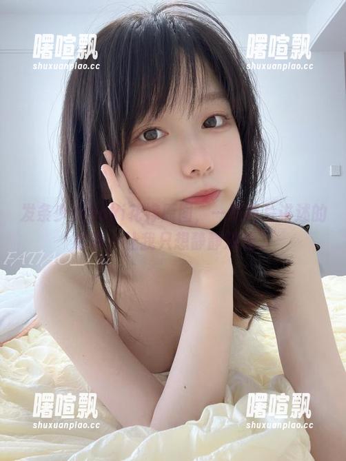 发条少女yoki花嫁原图，一张图片讲述的故事，让我只想静静观看。