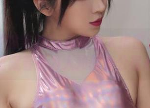 小女巫露娜黑丝OL作品集大揭密：这些照片里藏着不为人知的办公室故事
