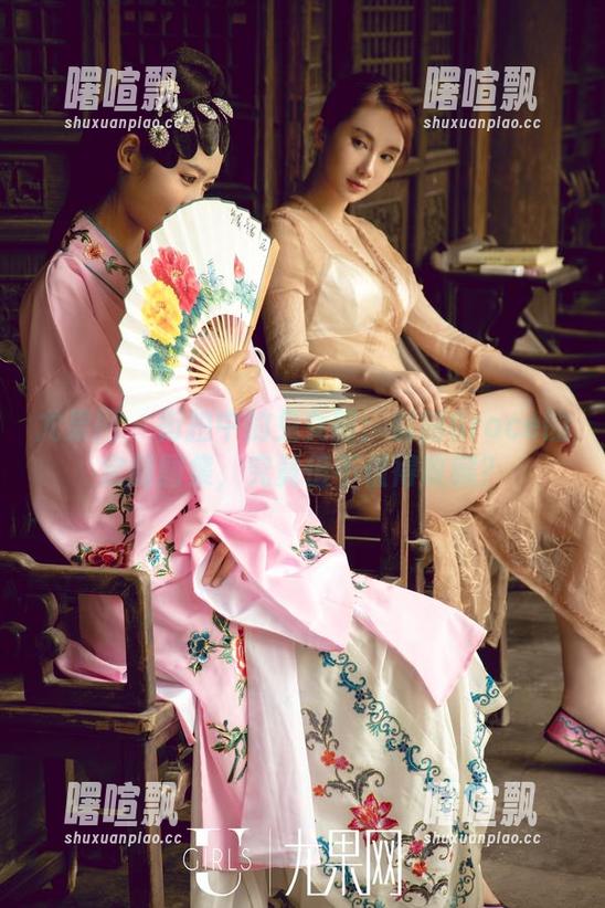 尤果网-郝晴Grace 尤果网 - 街拍中的兔女郎:郝晴Grace的定制图集,究竟值不值得收藏?