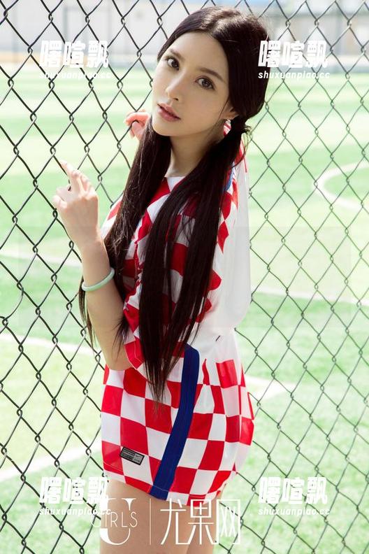 尤果网-飞Angelababy 尤果网 - 飞Angelababy的JK下载狂欢:这里有你想要的一切,逗趣与美貌双双来袭!