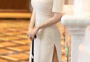 尤蜜荟 – 短裙与幽默的完美邂逅——乔漫妮mina无圣光图集紀实！