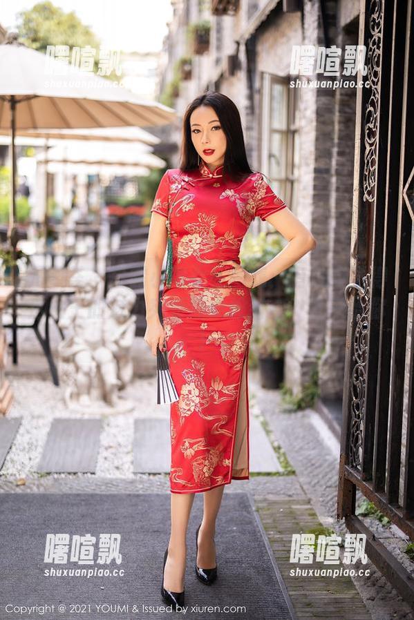 尤蜜荟 - 白露小猪女王图集：有没有觉得这女王的魅力宛如糖果般甜蜜？分享给你！