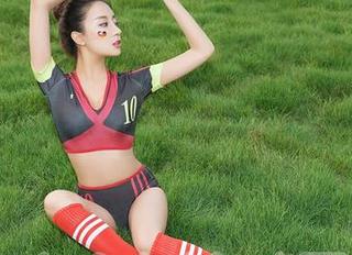 尤蜜荟 – 费若拉的校园日记：那些私拍美图背后的逗趣瞬间！