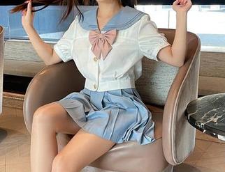 微密圈 – 从容优雅的张思允，短裙照片全免费，快来感受！