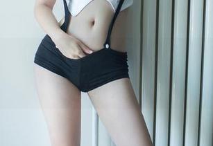 推女郎 – 黑色就该是这个样子！Yu佳妮的美图图包，绝对让你直呼：真香！