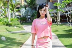 推女郎 – 赵梦洁的奶牛图集，老实说，这样的牛真没见过！