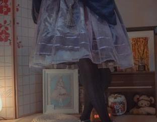 连体衣与木花琳琳是勇者：私房作品调皮又撩人