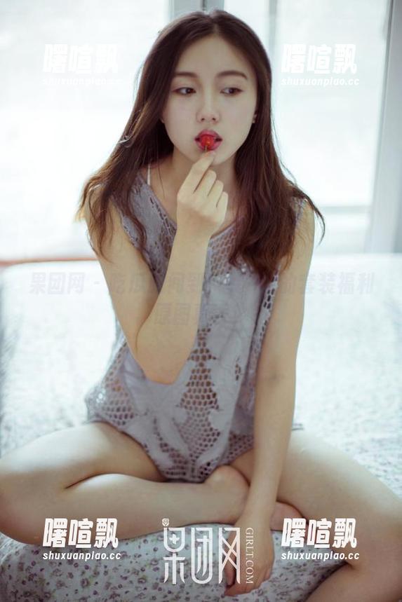 果团网 - 吃瓜时间到！龚玥菲的套装福利原图真香！