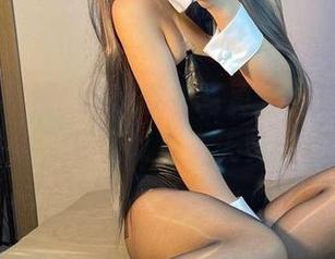 微密圈 – 桃沢樱呀皮衣写真，高清细节到位，下载以后天天赞叹！