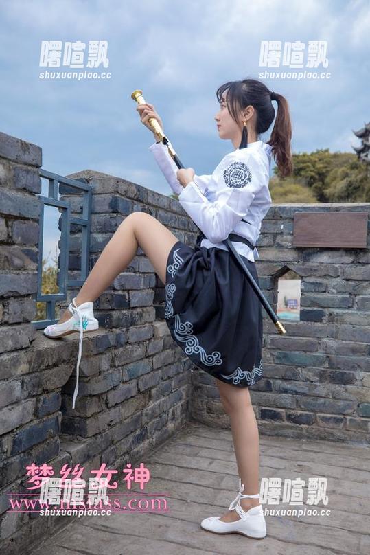 梦丝女神 - 苏柔瑜伽图包：我的身体跟她比真的是…呵，下载求心安。