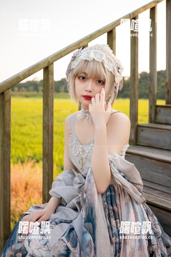 梨瑾瑾吉他妹妹最新写真更新，谁还敢说她不迷人？