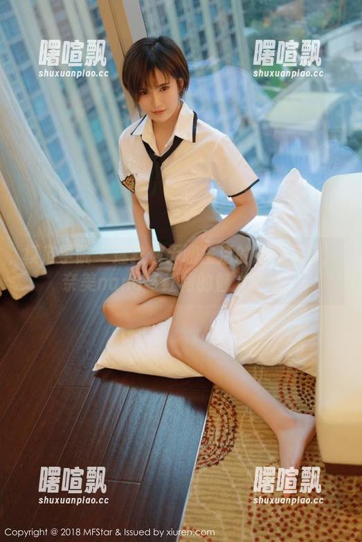 模范学院 - 拯救你无聊生活的最新写真：奈美nana与红裙的魅力碰撞！