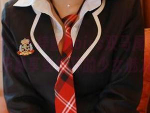 模范学院 – 王梓童Doirs双马尾图片合集，免费享受纯粹的少女魅力！