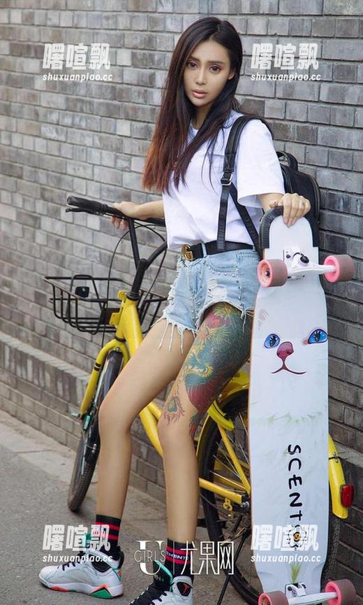 爱尤物 - 李柔儿黑色图包精选：又美又野的那些瞬间，真心想大声叫好