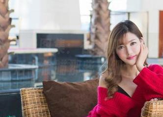 爱蜜社 – 免费图集：在莉娜lena的居家生活中偷瞄那些小细节！