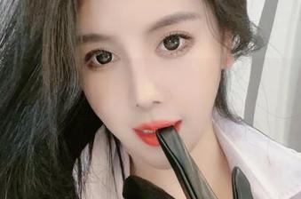 微密圈 – 想和猪小七一起懒到不行？睡衣写真集精选满足你！