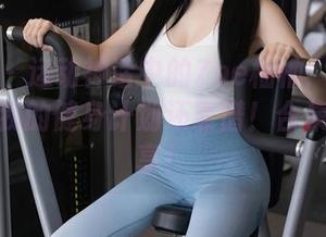 秀人网 – 运动神话中的Zoe柚柚：她的健美照比我的健身计划还靠谱！合集图片分享！