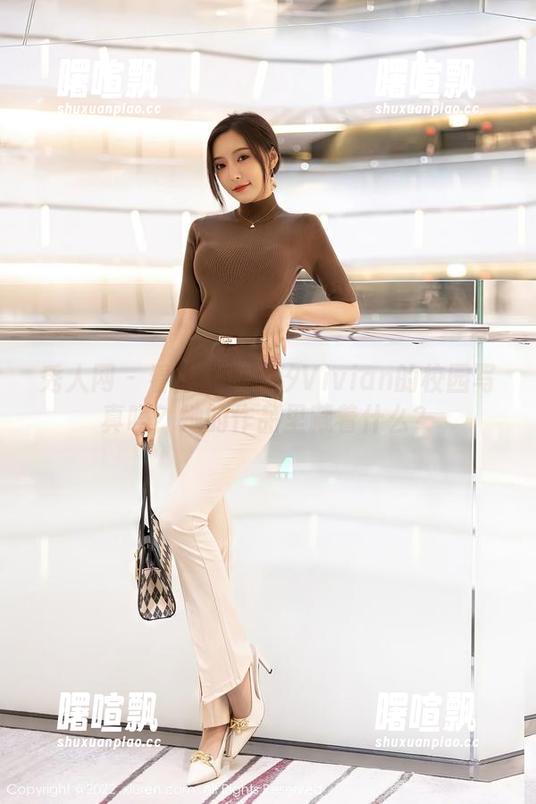 秀人网 - 看得进金幼汐Vivian的校园写真吗？她的作品里藏着什么？