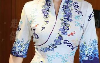 秀人网 – 走！去看麦琪绫冰激淋的定制校服写真，保证让你的校园回忆瞬间回潮！