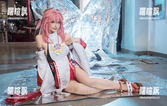 最新护士写真：糖果果Candy又来了，谁还敢说制服不诱人？