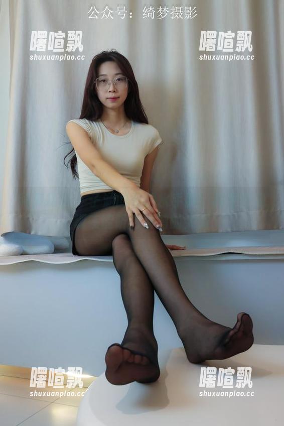 绮梦摄影 - 子涵的私拍水手服：我觉得我现在能听到海鸥的尖叫
