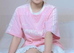 绮梦摄影 – 苏欣的女仆写真全套，光影交错的奇妙感受